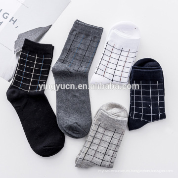 Calcetines de invierno al por mayor de venta caliente 2019 Calcetines para hombre de Terry caliente